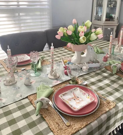 Easter, set for lunch